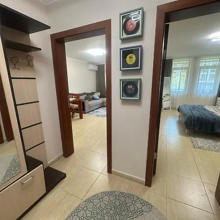 Apartament домелреал етъра 3 *